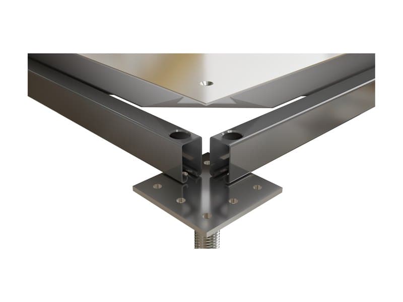 Bolted stringer understructure: steel stringers bolted to the pedestal heads at a panel corner